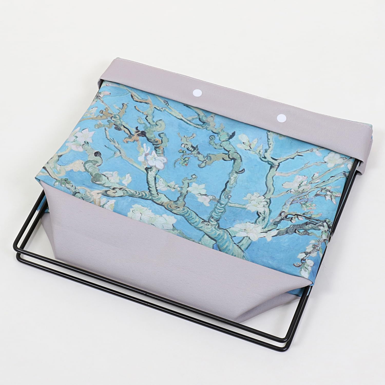 ASTRO　magazine I stopped by an astrology app's pop-up